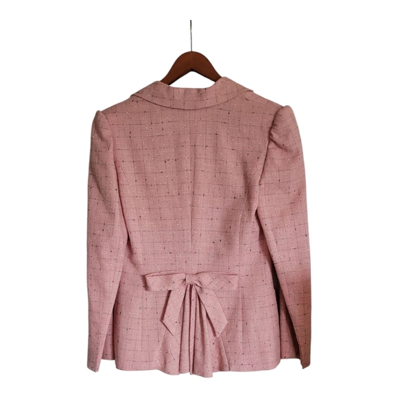 Hadleigh's Barbara Light Pink Tweed Blazer  Size 8 Luxurious Bow Back MSRP $3995 - Picture 2 of 12